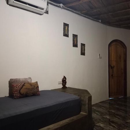 Rumah Nalu Surf Camp Krui Экстерьер фото