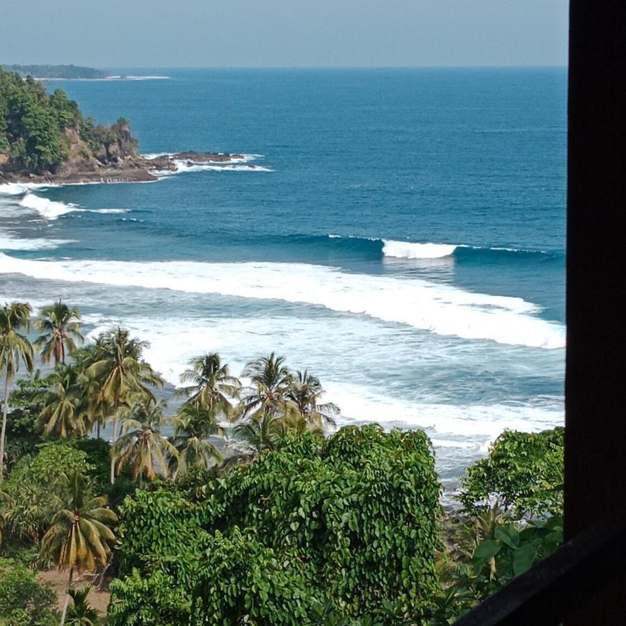 Rumah Nalu Surf Camp Krui Экстерьер фото