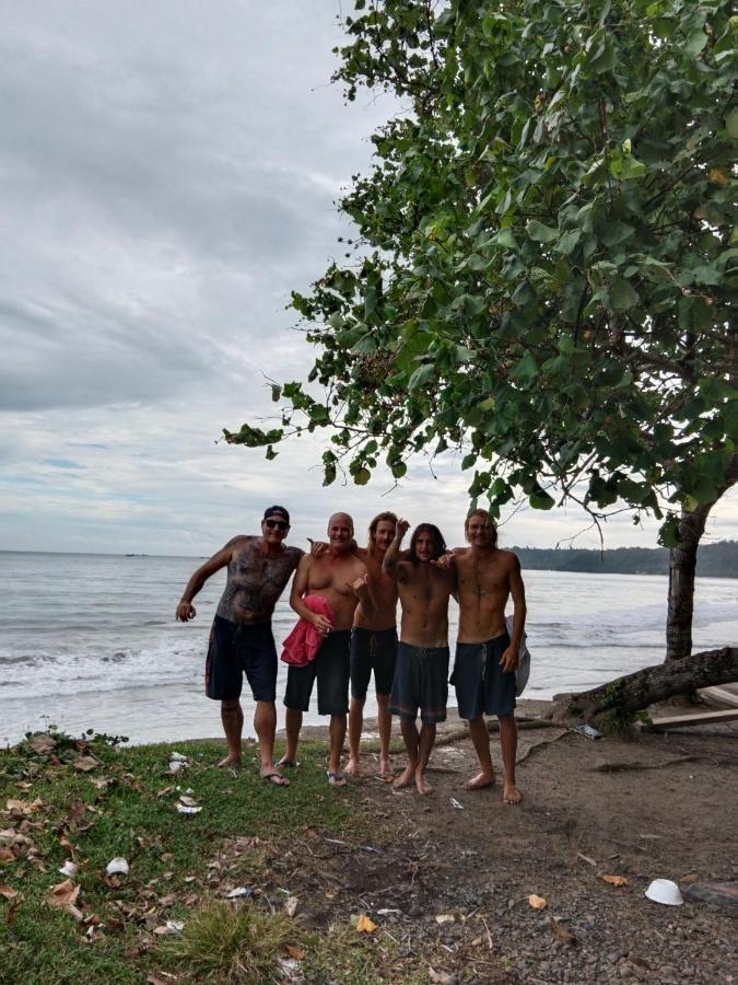 Rumah Nalu Surf Camp Krui Экстерьер фото